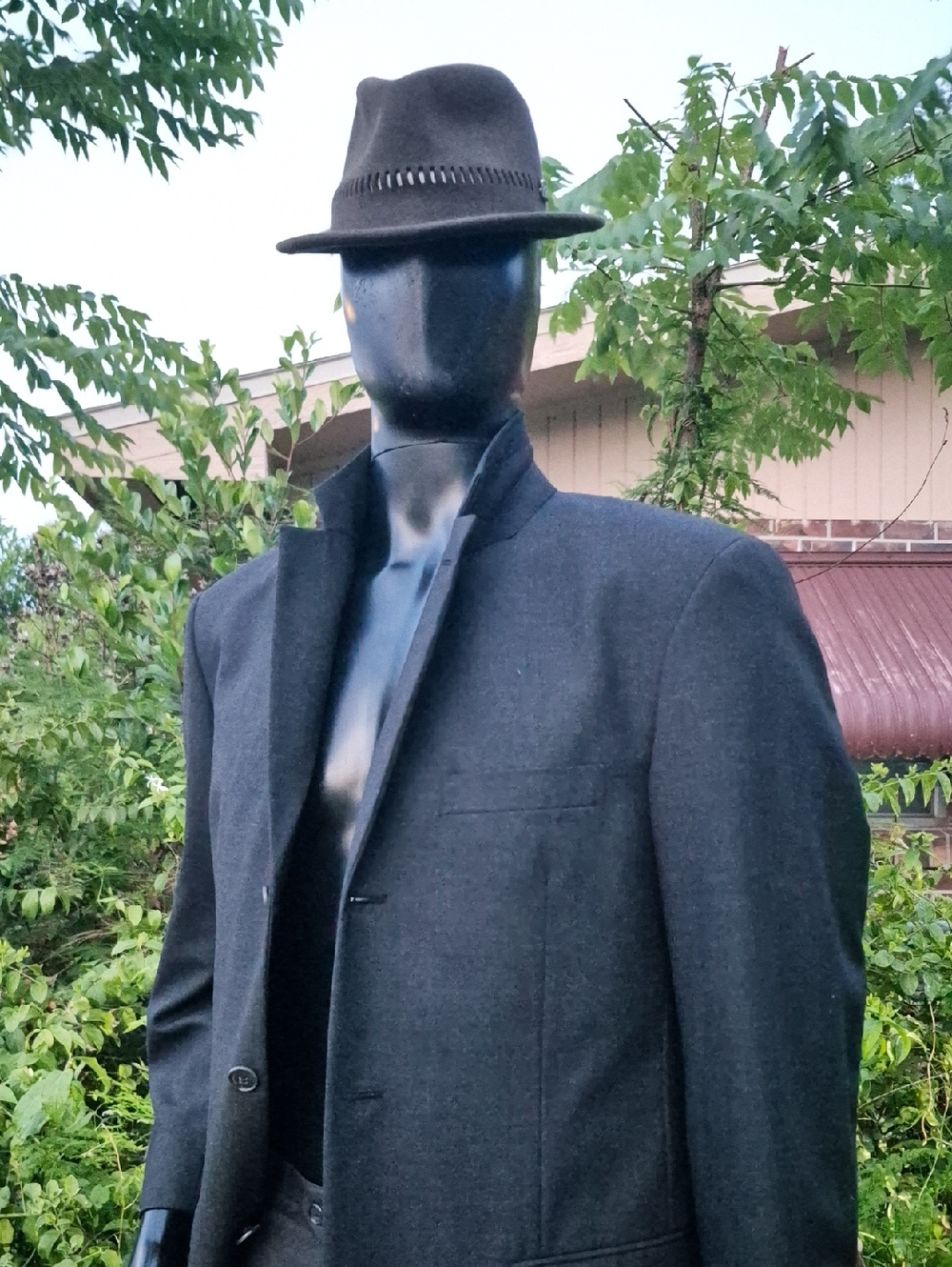 VERSINI (KOREA) MEN'S CHARCOAL PURE WOOLMARK WOOL (3) BUTTON VINTAGE BLAZER